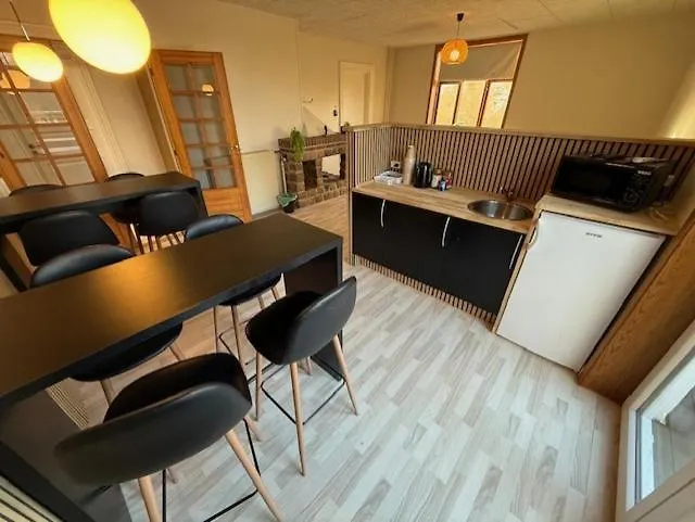 Folsted - Vaerelse 101 Med Eget Badevaerelse Og Fri Parkering
